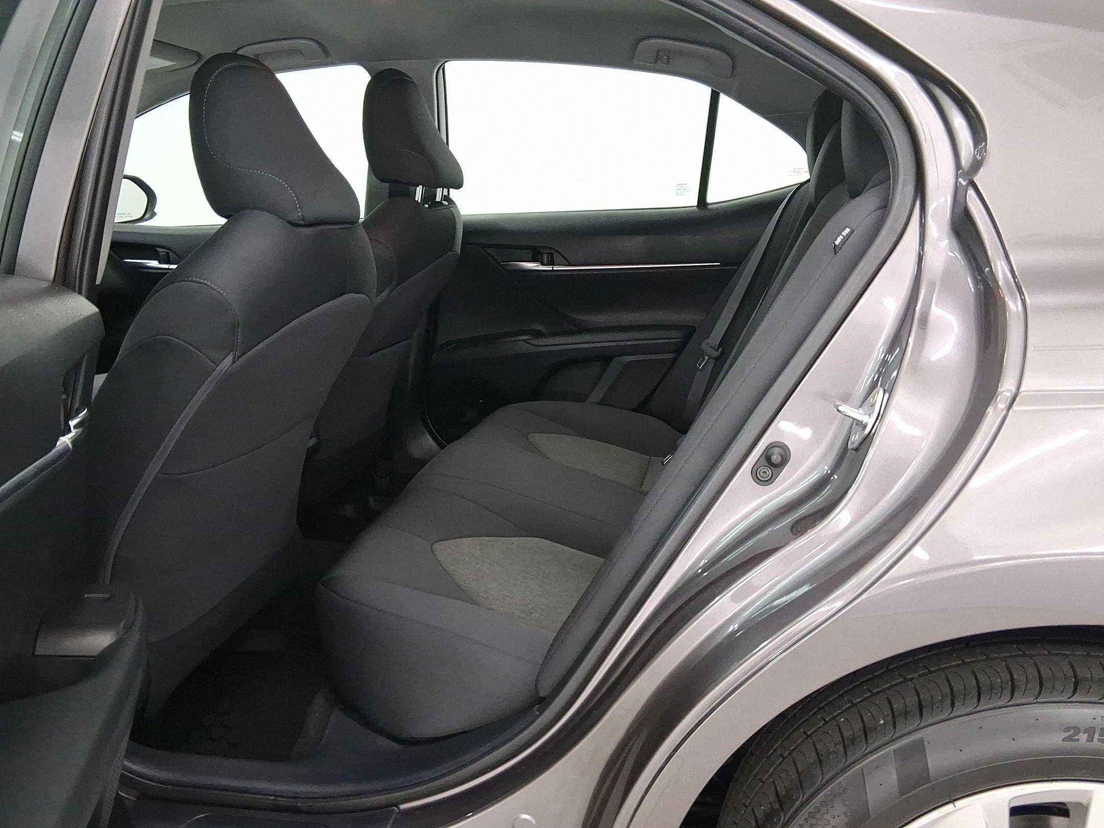 Used 2021 Toyota Camry LE image 12