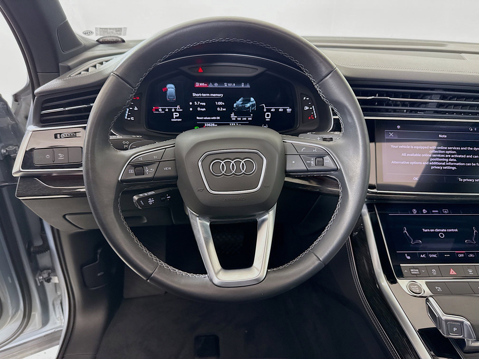 Used 2025 Audi Q7 3.0T Premium Plus image 12