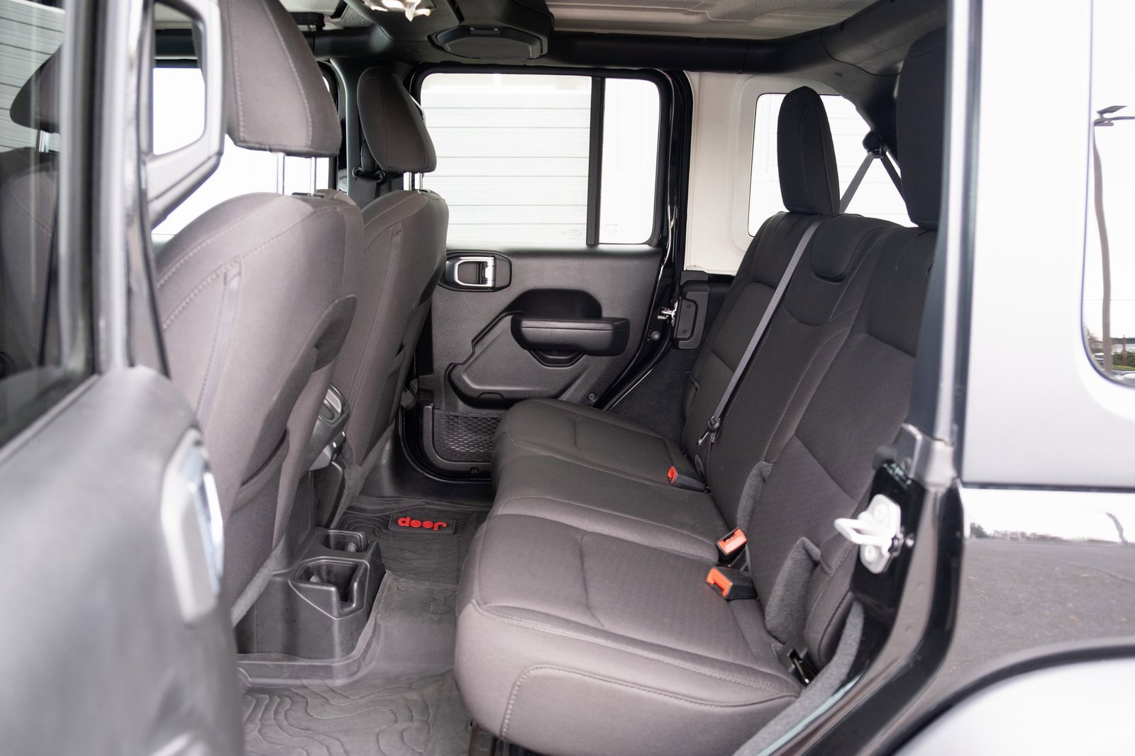 Used 2022 Jeep Wrangler Unlimited Sport w/ Uconnect 4C Nav & Sound Group image 13