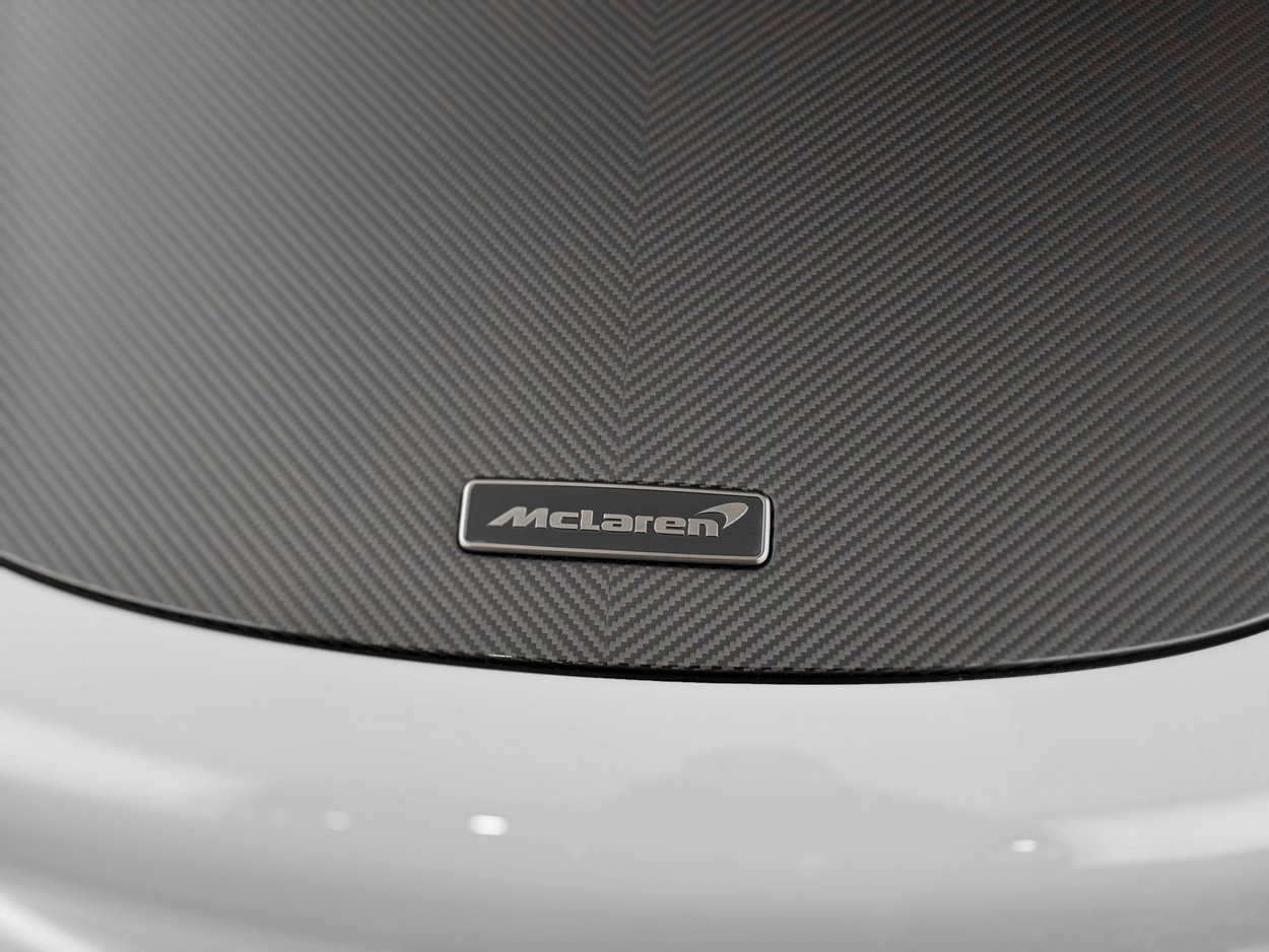 Used 2026 McLaren 750S Spider RWD image 43