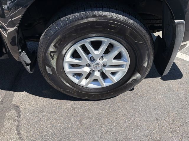 Used 2019 Nissan Frontier SV image 26
