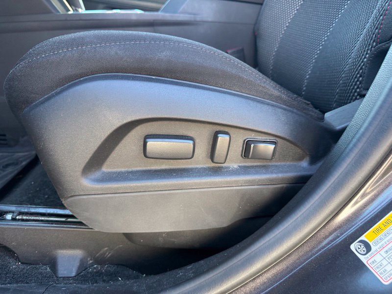 Used 2015 Chevrolet Equinox LT w/ Driver Convenience Package AWD/4WD image 4