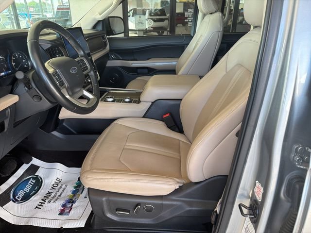 Used 2024 Ford Expedition Limited AWD/4WD image 10