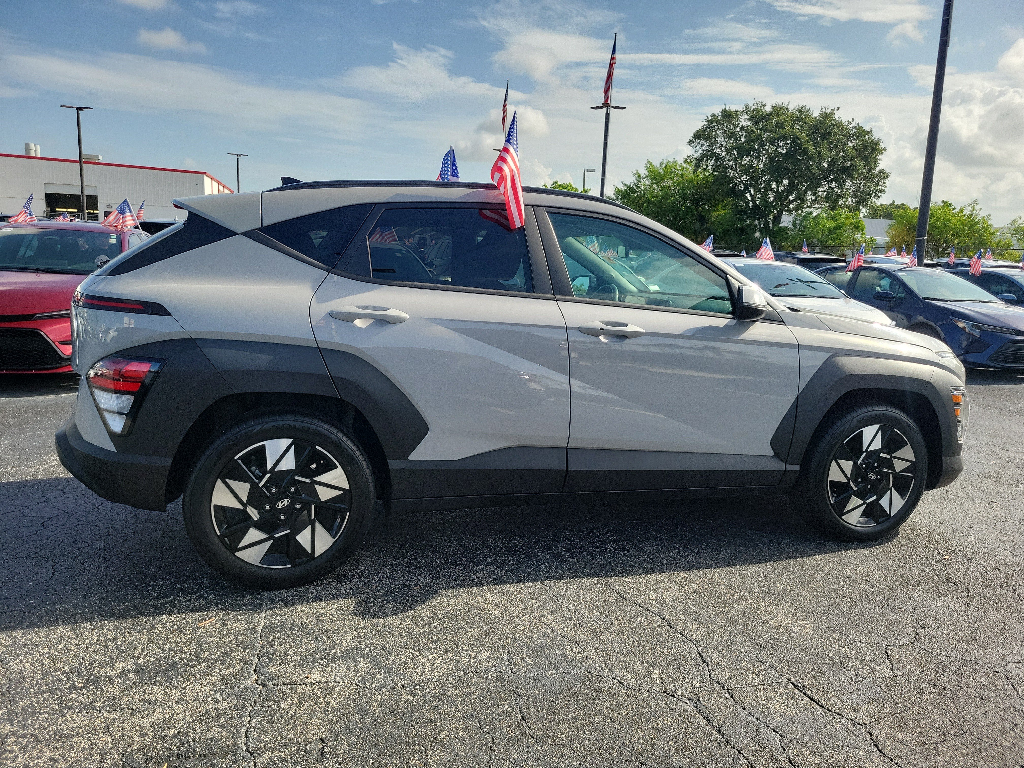 Used 2024 Hyundai Kona SEL FWD image 13