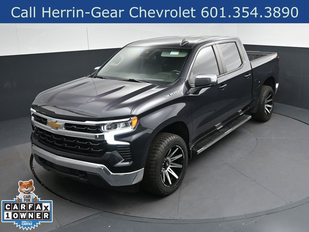 Used 2023 Chevrolet Silverado 1500 LT AWD/4WD image 25