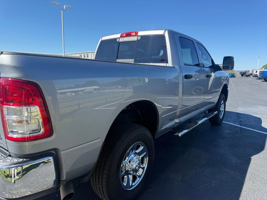 Used 2024 RAM 2500 Tradesman w/ Chrome Appearance Group image 5