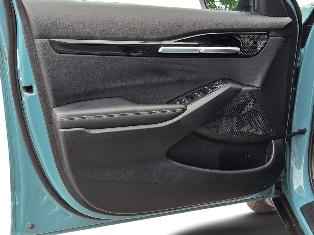 Certified 2025 Kia Seltos S FWD image 15