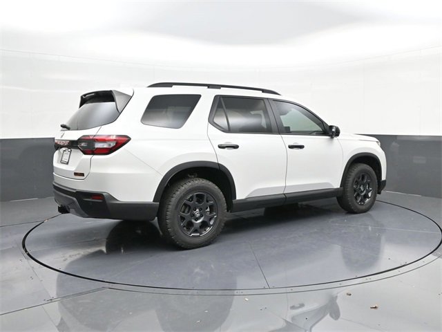 New 2026 Honda Pilot TrailSport image 14
