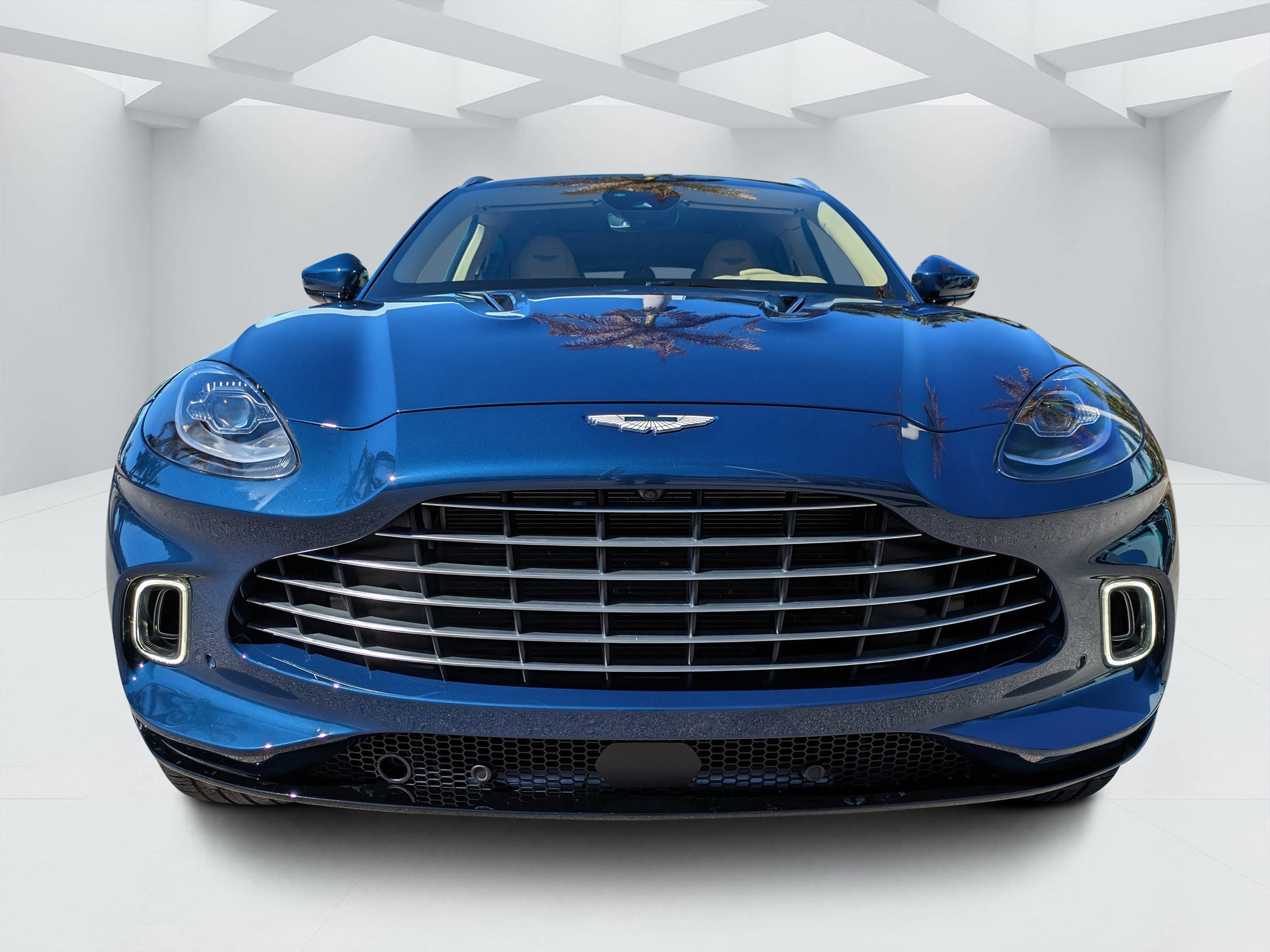 Used 2024 Aston Martin DBX AWD/4WD image 8