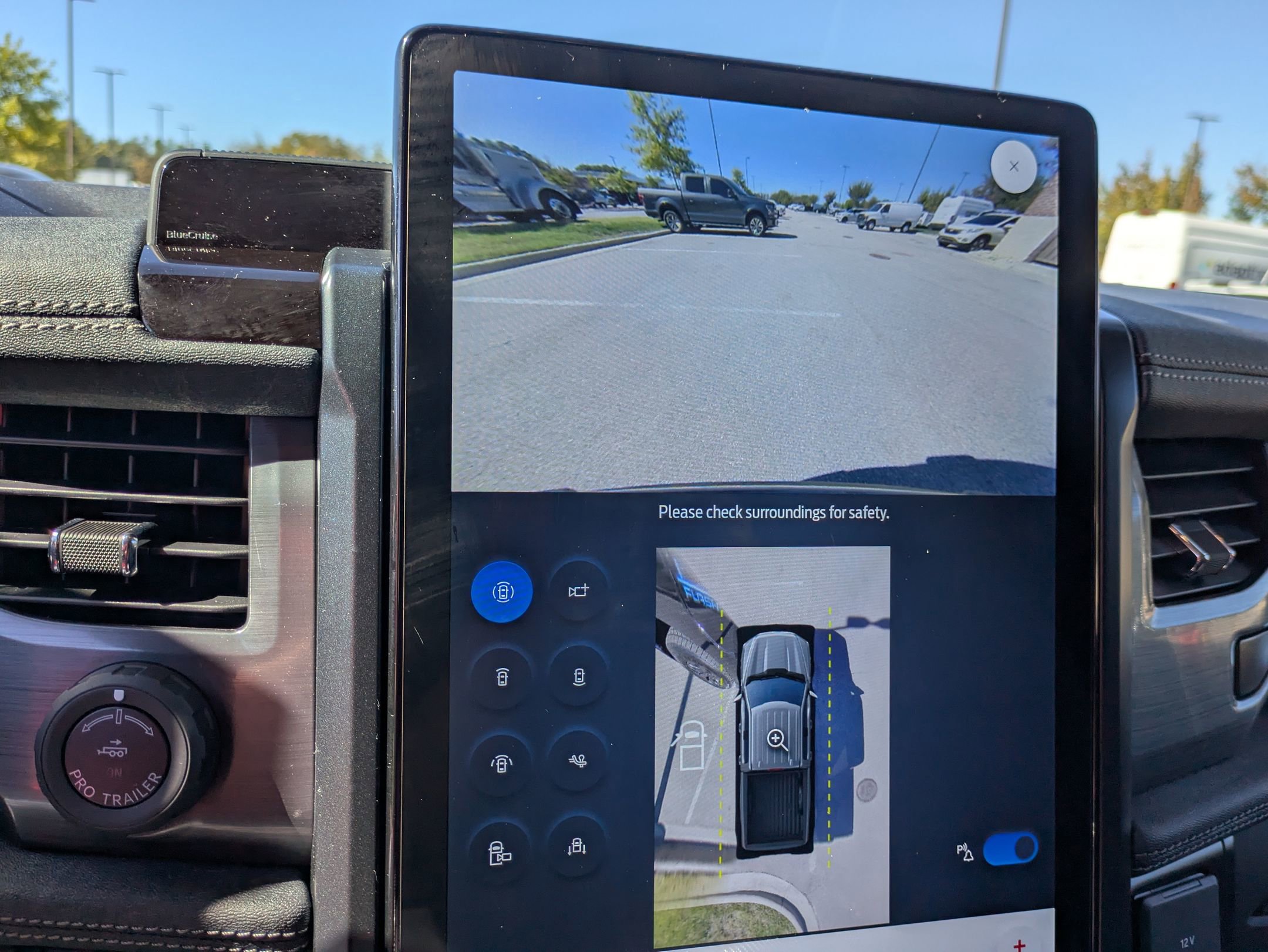 Certified 2025 Ford F150 Lightning Flash w/ Max Trailer Tow Package image 25