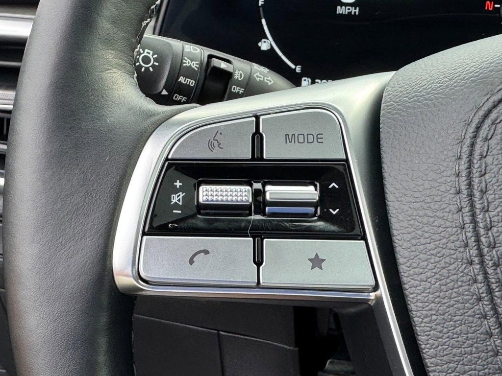 Used 2024 Kia Telluride SX X-Pro image 18