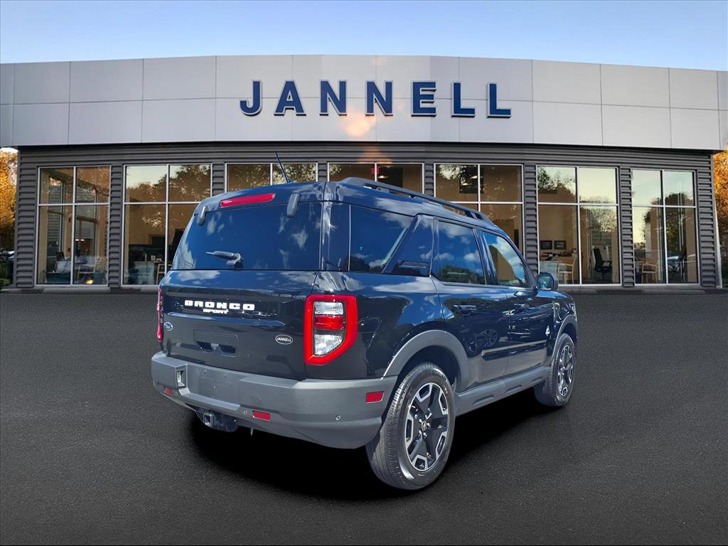 Used 2023 Ford Bronco Sport Outer Banks w/ Tech Package image 5