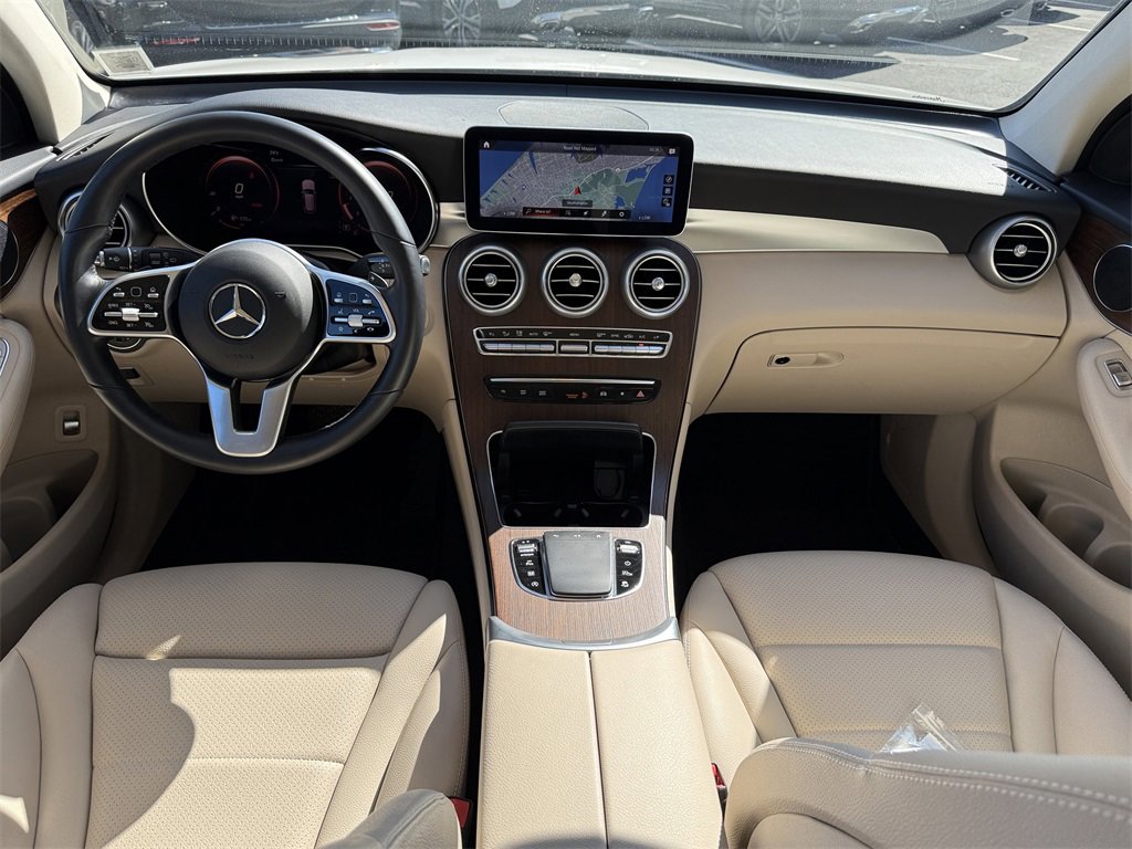Certified 2022 Mercedes-Benz GLC 300 GLC 300 image 2