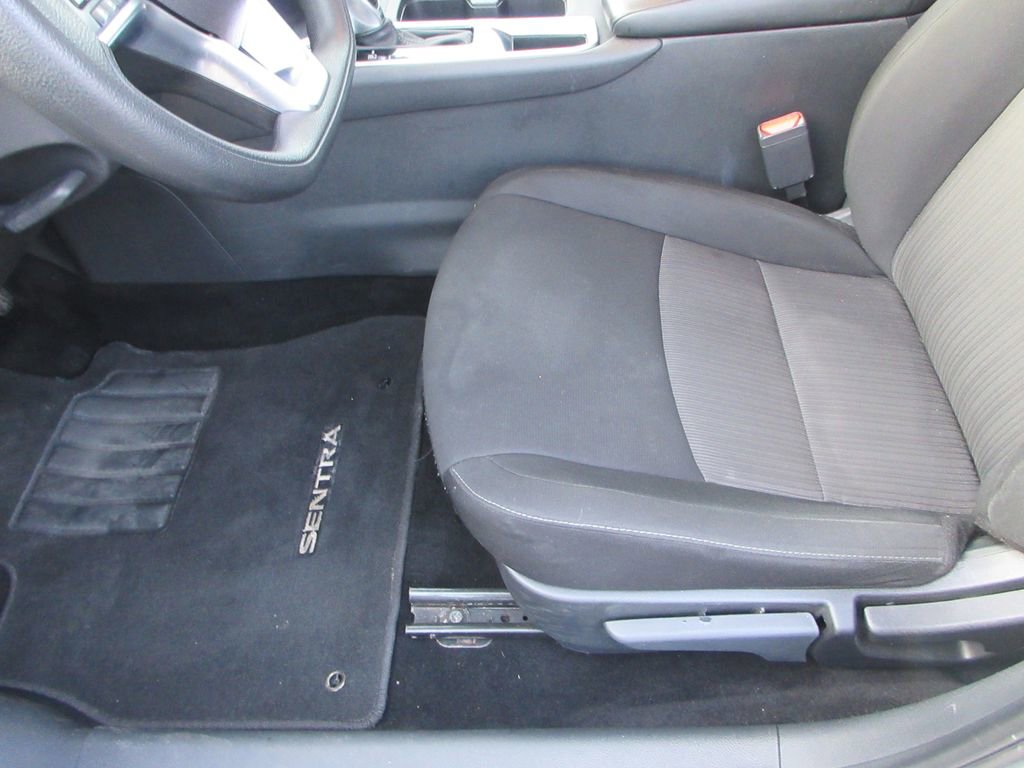 Used 2023 Nissan Sentra SV image 20