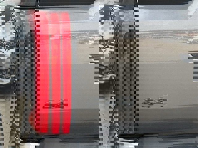 Used 2022 Toyota Tundra SR5 w/ SR5 Convenience Package image 7