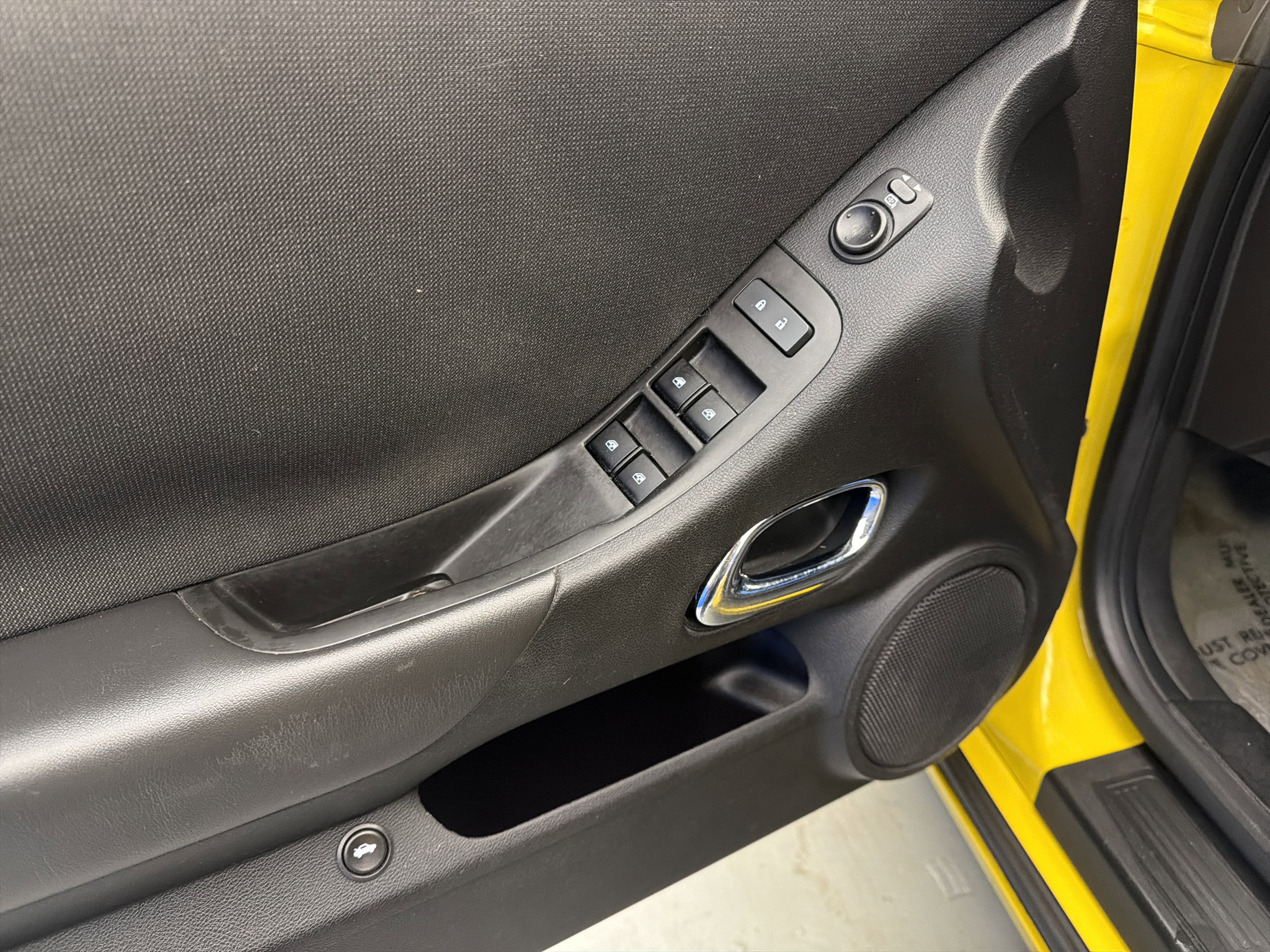 Used 2013 Chevrolet Camaro LT image 11