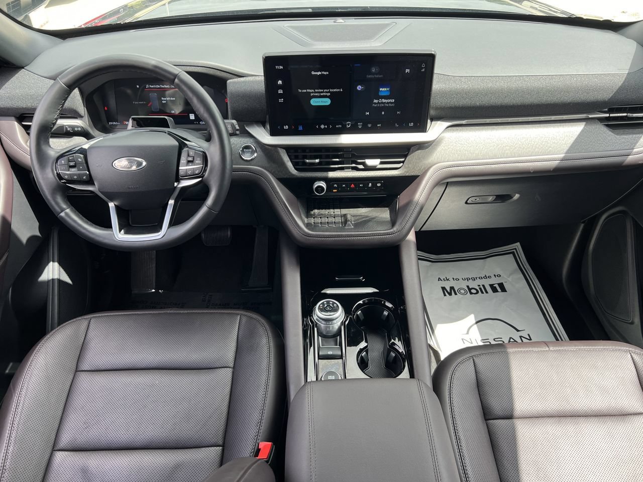 Used 2025 Ford Explorer Platinum w/ LUX Leather Package AWD/4WD image 9
