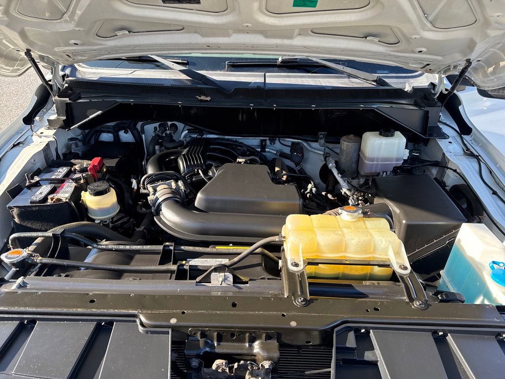 Used 2016 Nissan NV 3500 S image 21