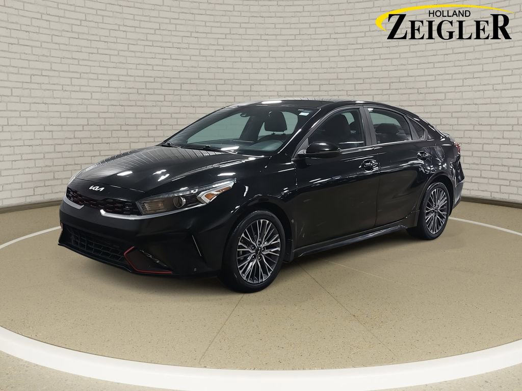 Used 2022 Kia Forte GT-Line image 1