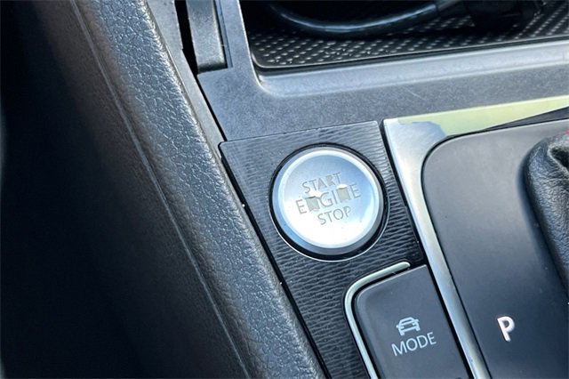 Used 2015 Volkswagen GTI Autobahn image 25