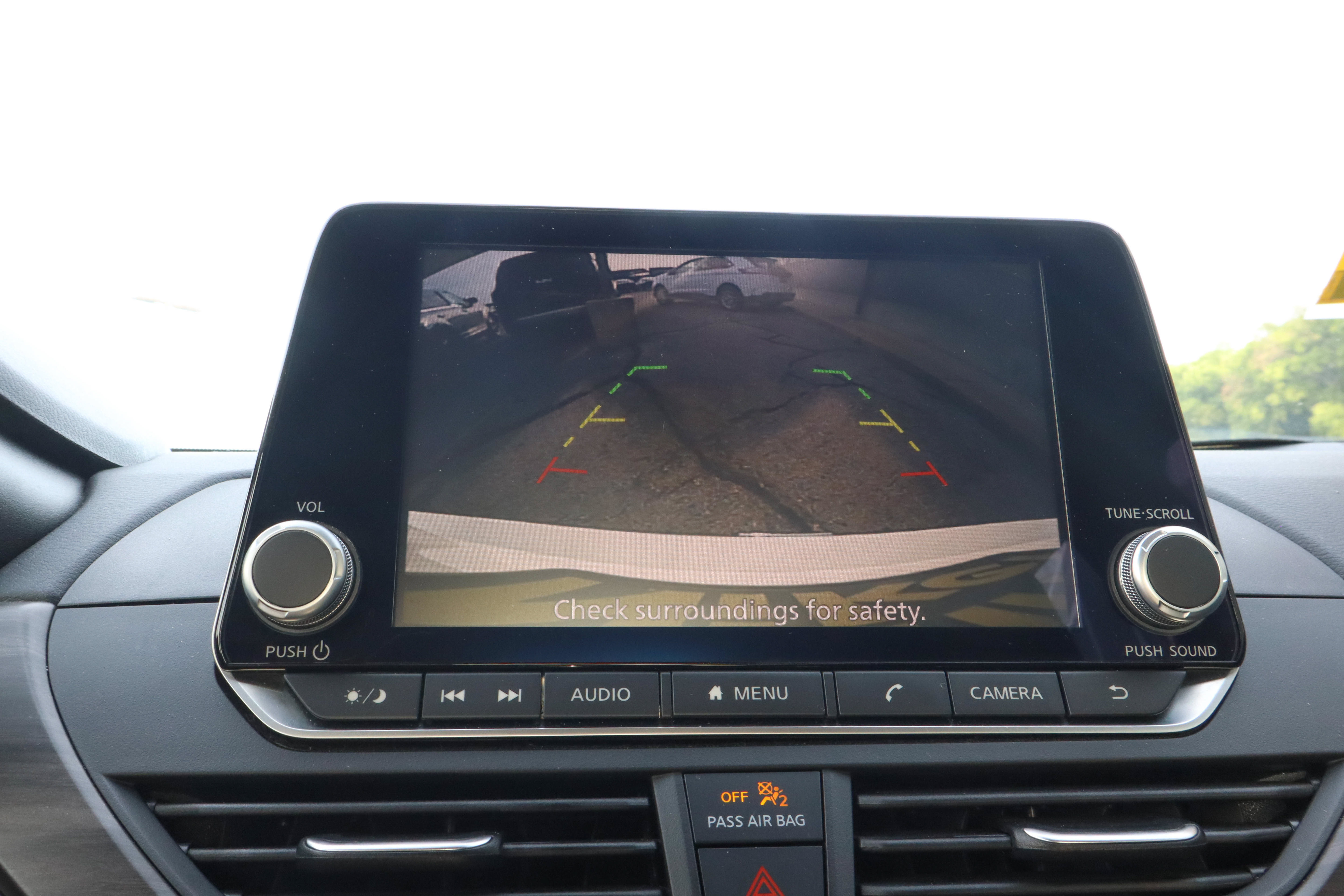 Used 2025 Nissan Altima 2.5 SV FWD image 12