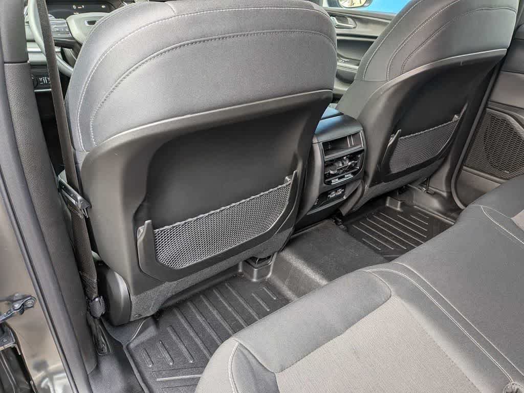 Certified 2025 Jeep Grand Cherokee Laredo X w/ Luxury Tech Group I AWD/4WD image 17