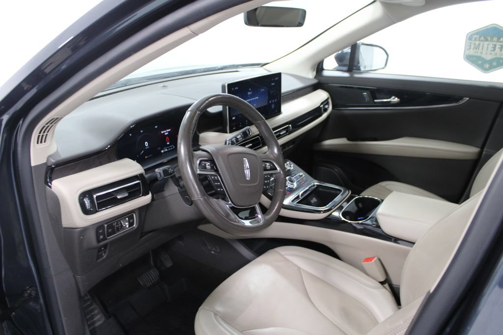Used 2023 Lincoln Nautilus Reserve AWD/4WD image 24