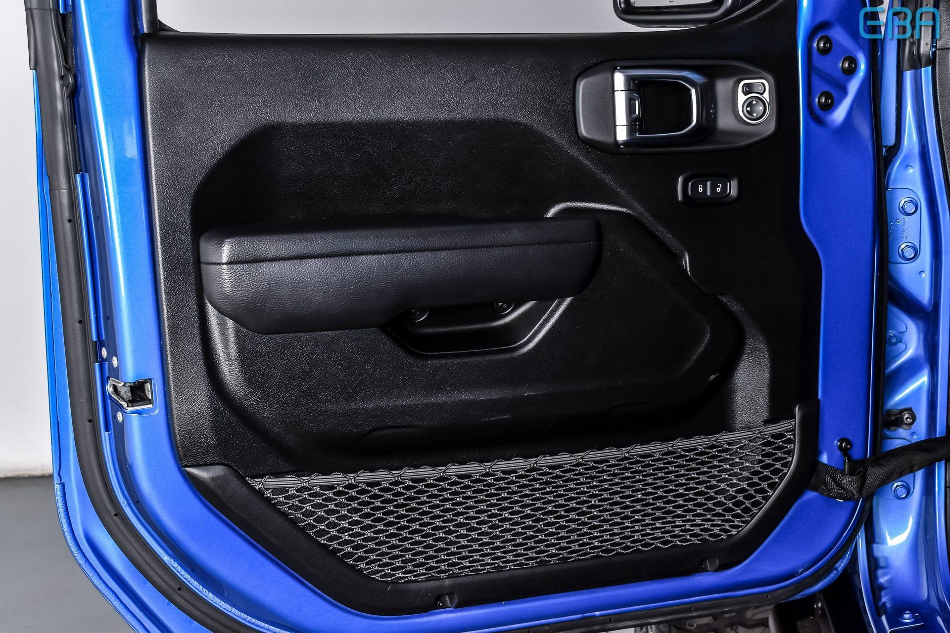 Used 2025 Jeep Wrangler Unlimited Rubicon image 14