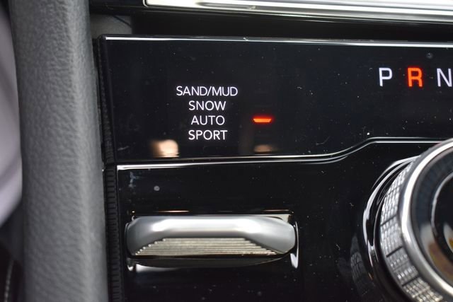 Used 2025 Jeep Grand Cherokee Limited AWD/4WD image 35