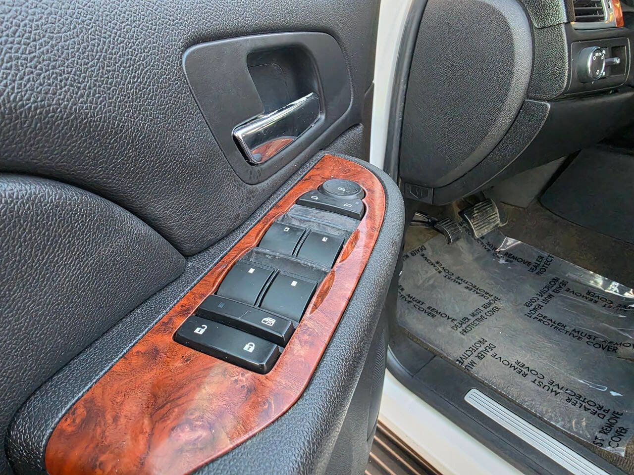 Used 2008 Chevrolet Tahoe LT w/ Convenience Package 1 image 14