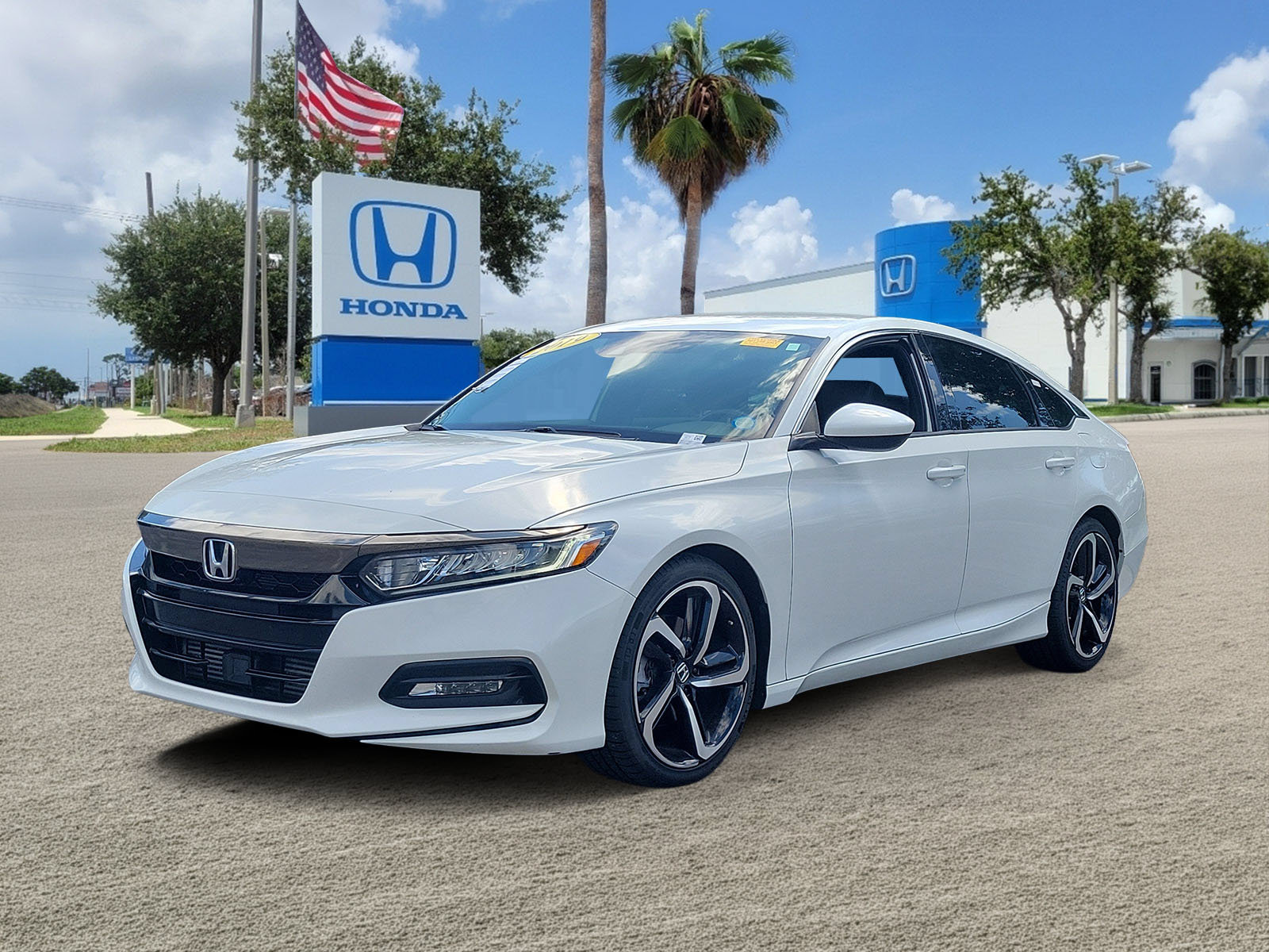 Used 2019 Honda Accord Sport image 4