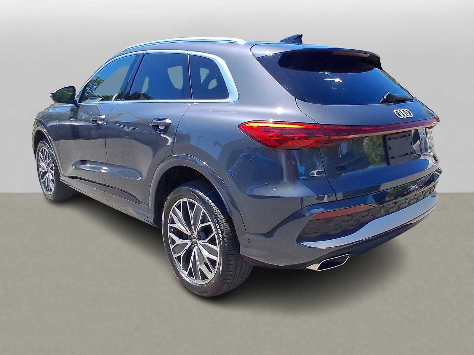 Used 2025 Audi Q5 Premium Plus w/ Premium Plus AWD/4WD image 28