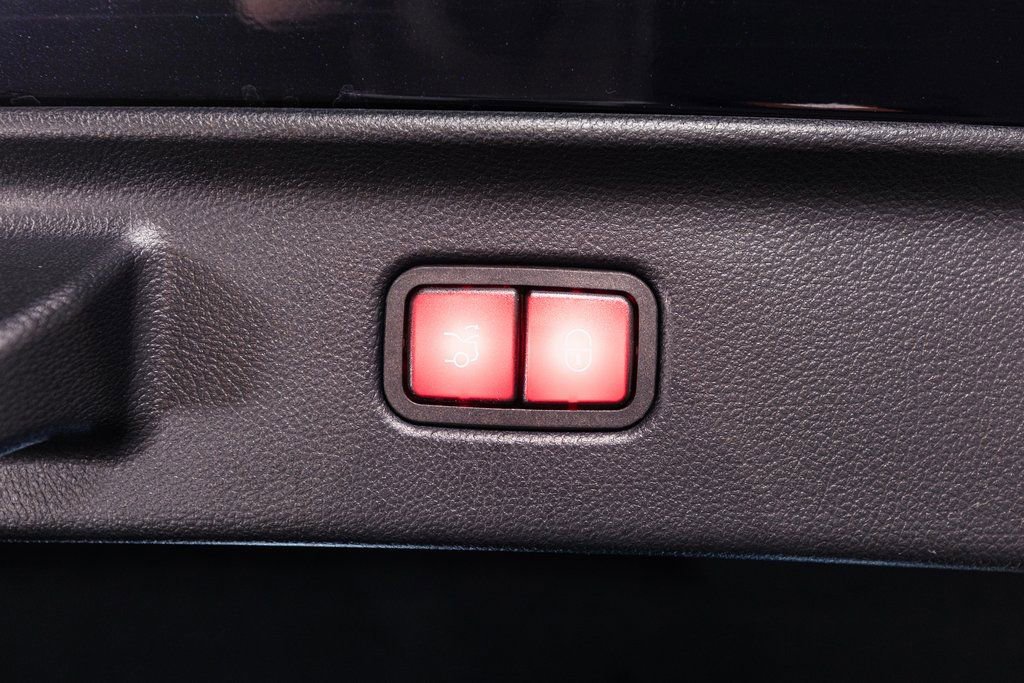 Used 2024 Mercedes-Benz S 63 AMG S image 36