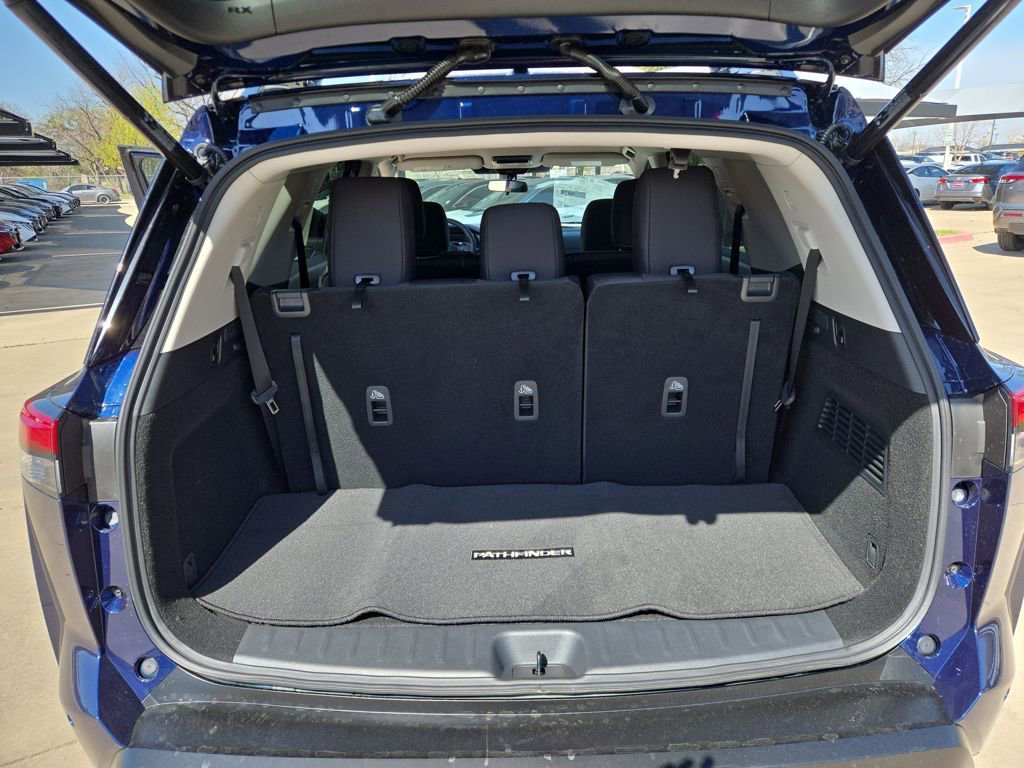 New 2026 Nissan Pathfinder SV FWD image 31