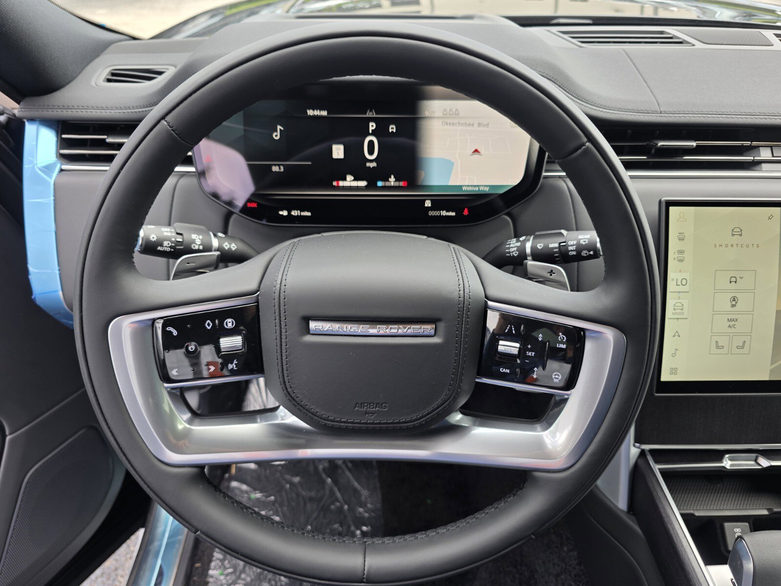 New 2026 Land Rover Range Rover SE AWD/4WD image 16