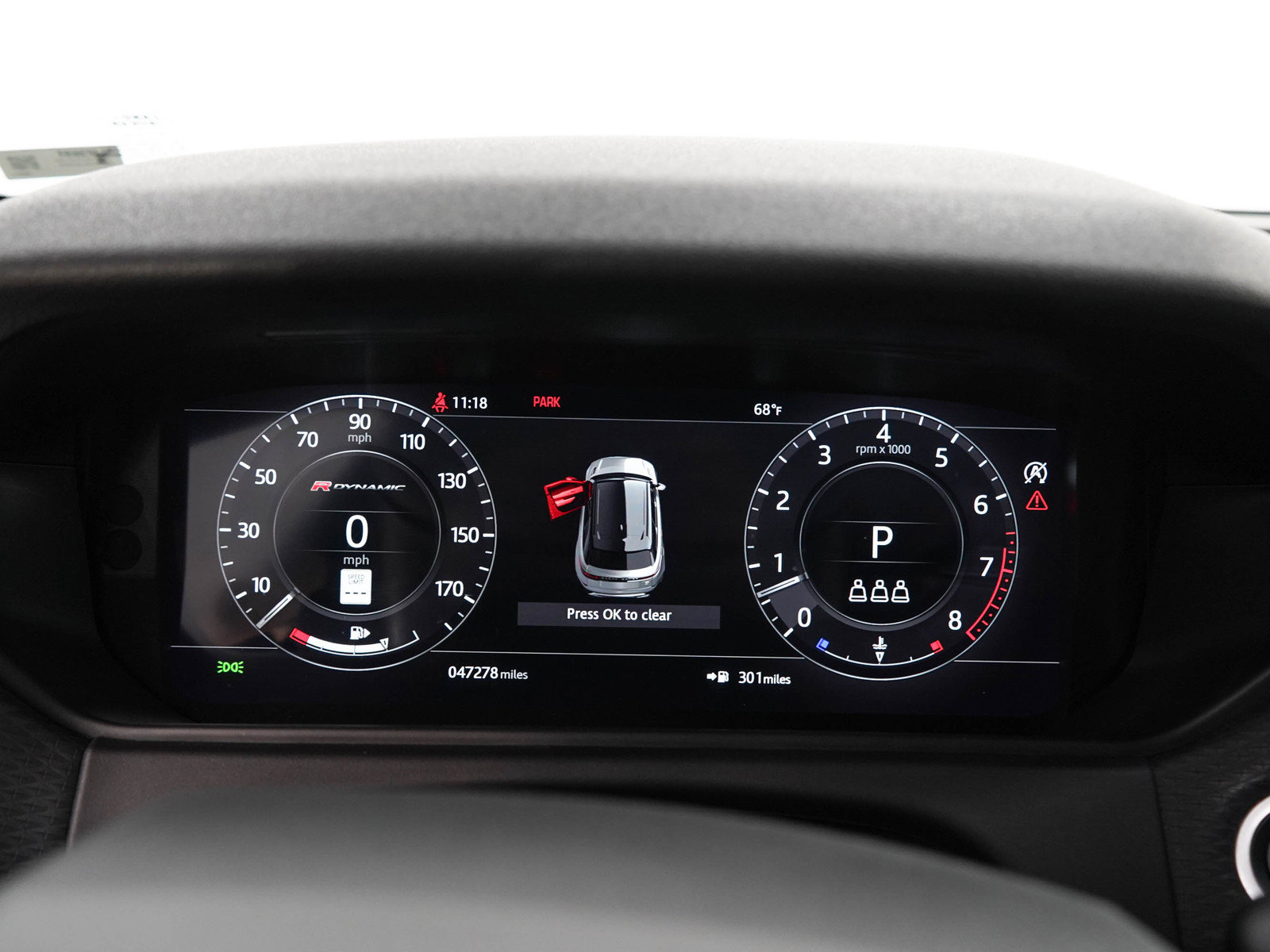Used 2020 Land Rover Range Rover Velar R-Dynamic S AWD/4WD image 28