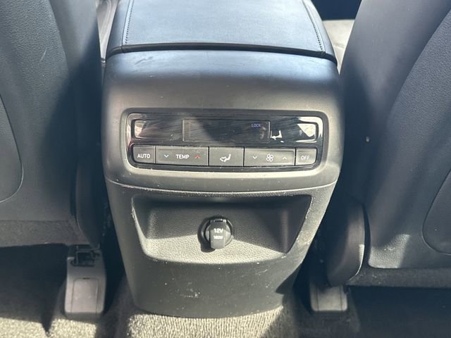 Used 2023 Hyundai Palisade SEL w/ Cargo Package image 17