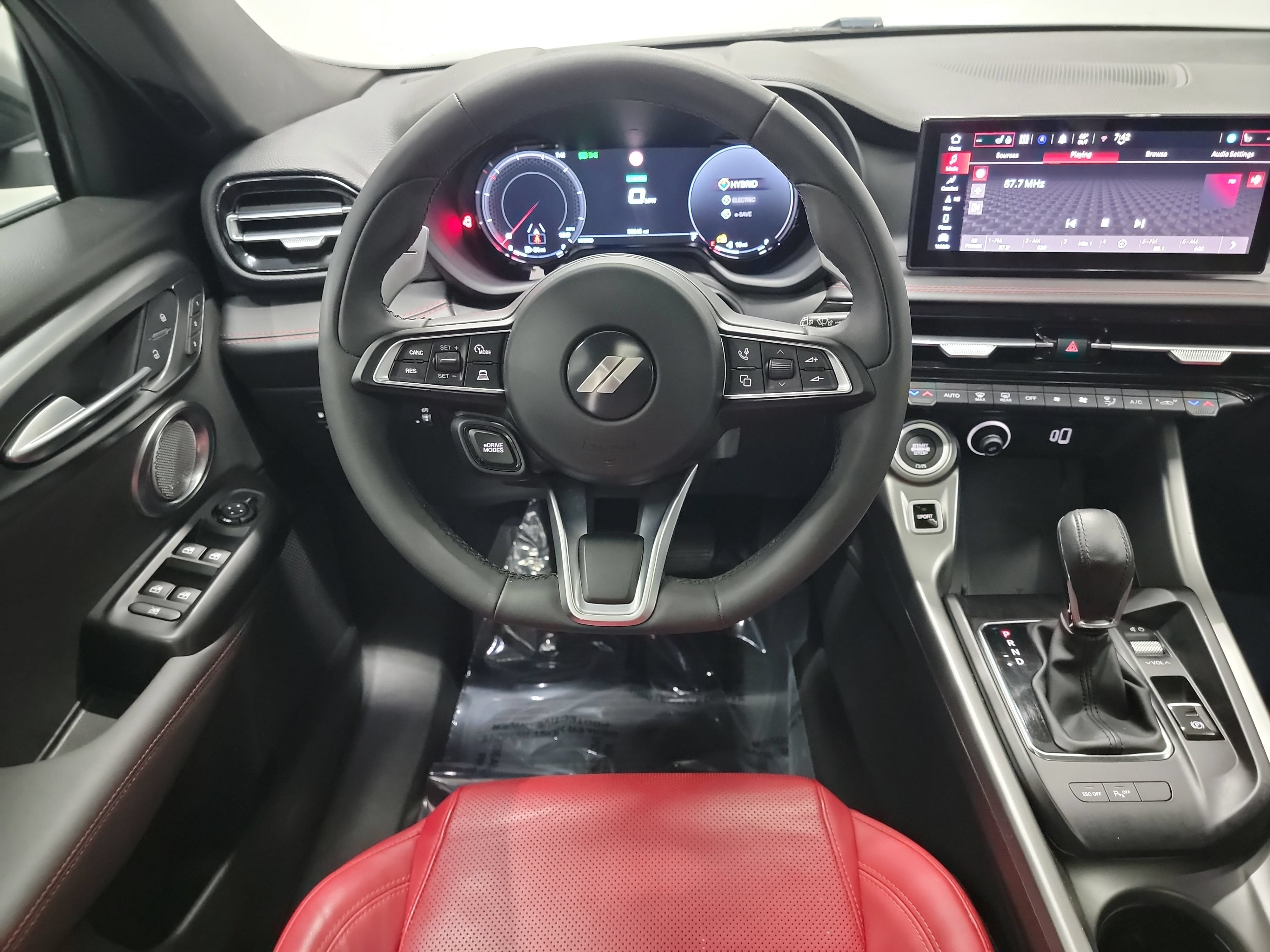 Used 2024 Dodge Hornet R/T Plus w/ R/T Blacktop Package AWD/4WD image 16
