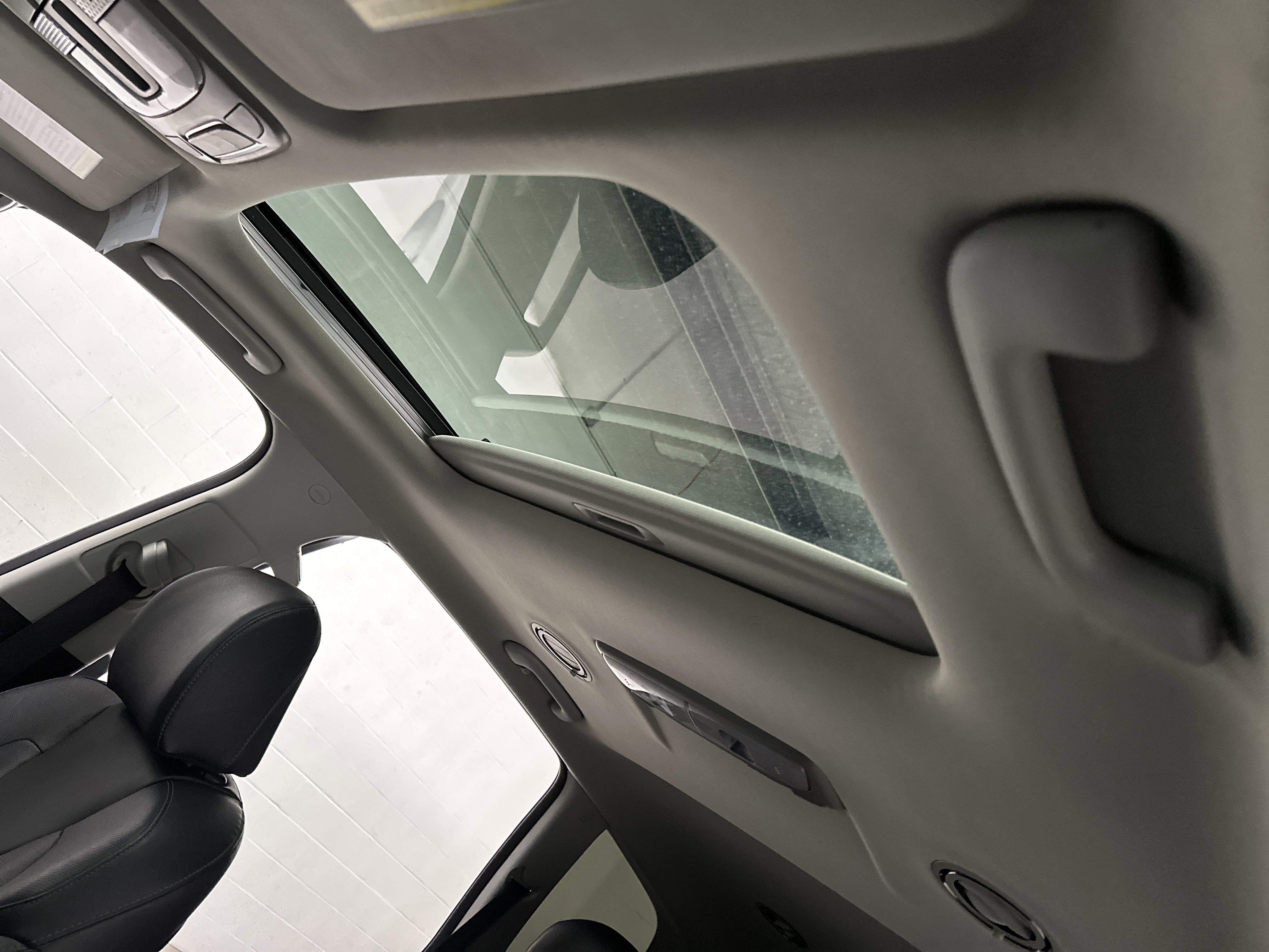 Used 2022 Kia Telluride EX w/ EX Premium Package image 21