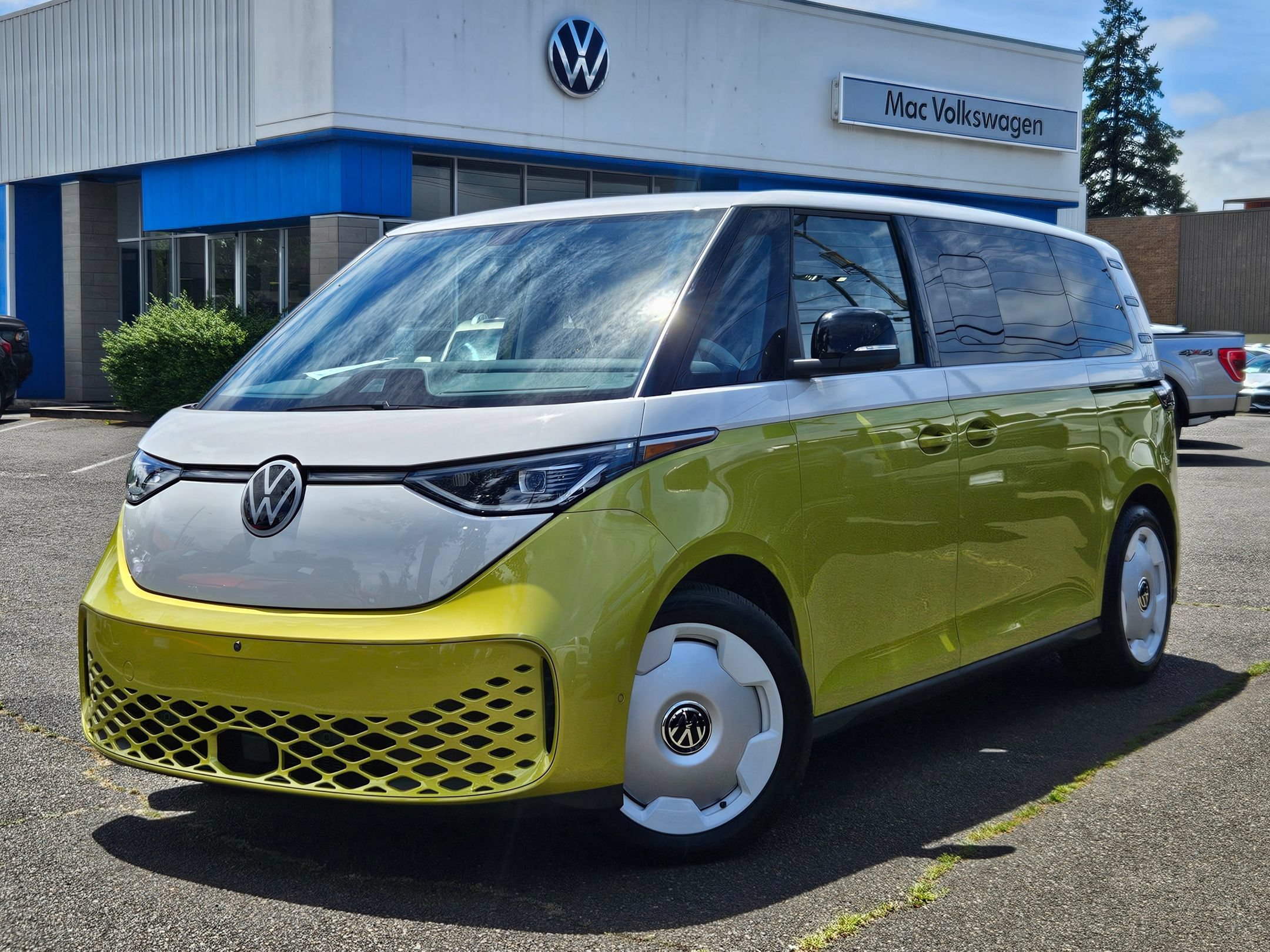 New 2025 Volkswagen ID. Buzz 1st Edition RWD image 1