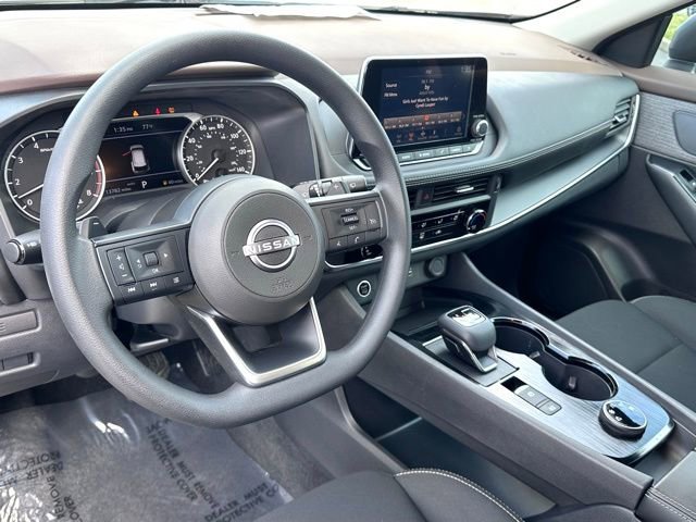 Used 2023 Nissan Rogue S image 15