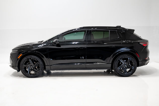 Used 2024 Chevrolet Equinox EV RS FWD image 29