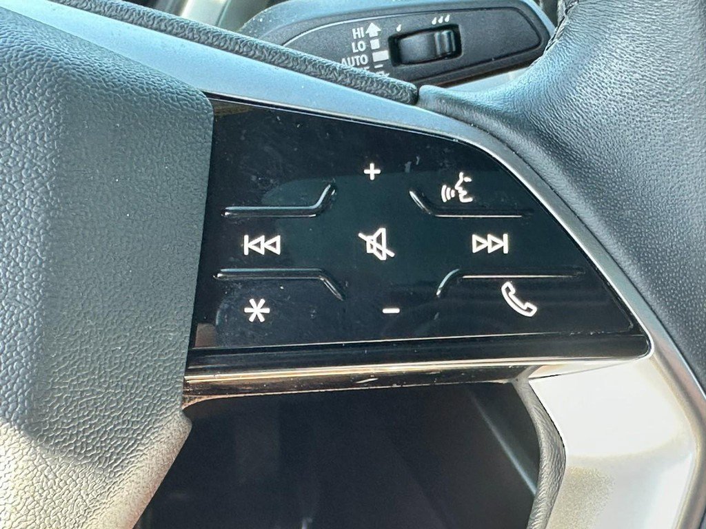 Used 2023 Audi Q4 e-tron Premium image 19