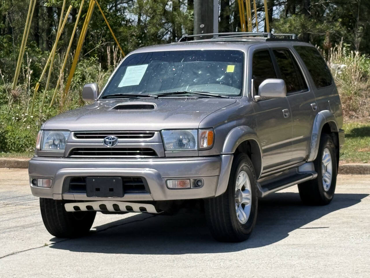 Used 2002 Toyota 4Runner SR5 RWD image 2
