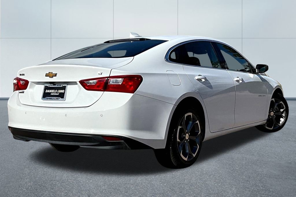 Used 2024 Chevrolet Malibu LT image 2