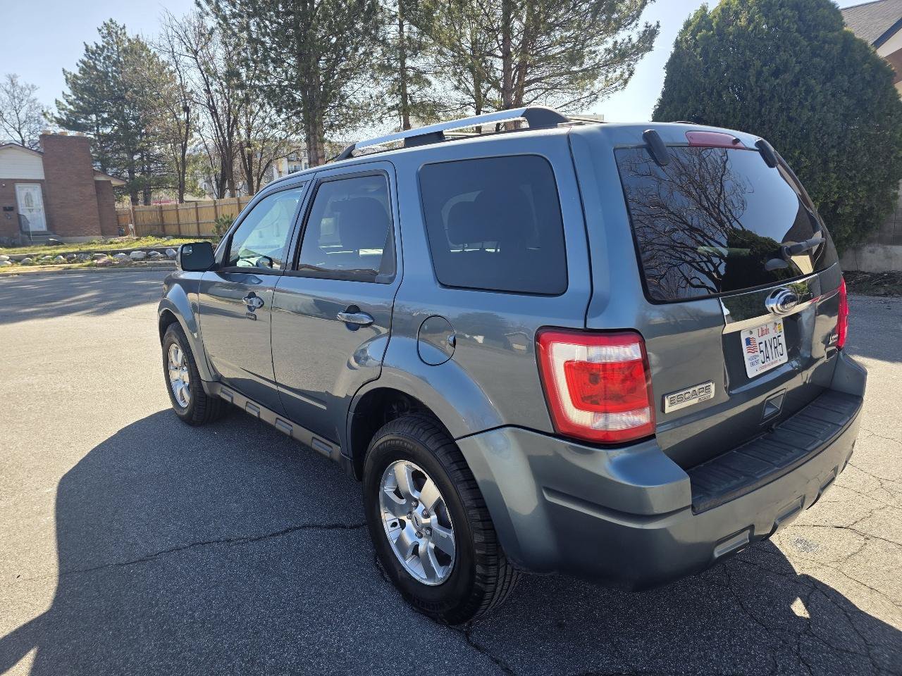 Used 2011 Ford Escape Limited AWD/4WD image 3