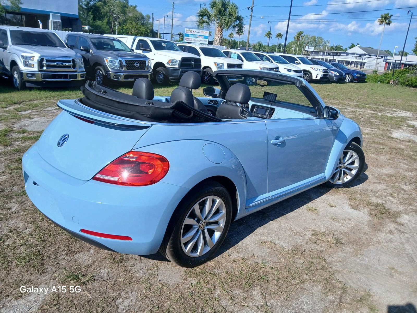 Used 2014 Volkswagen Beetle 2.5 image 5