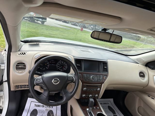 Used 2020 Nissan Pathfinder Platinum image 14