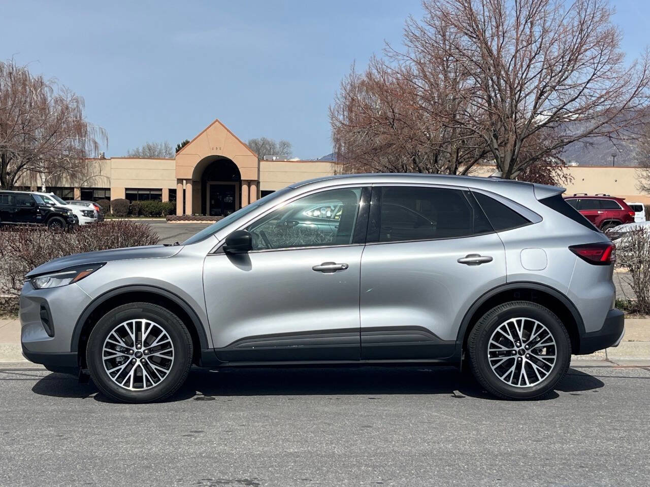 Used 2023 Ford Escape Active image 2