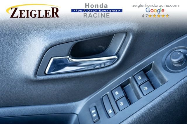 Used 2020 Chevrolet Trax LT w/ LT Convenience Package image 22